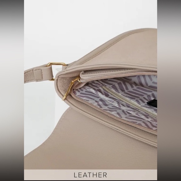 Lulu’s Lenox Taupe Suede Leather Purse - Picture 3 of 7